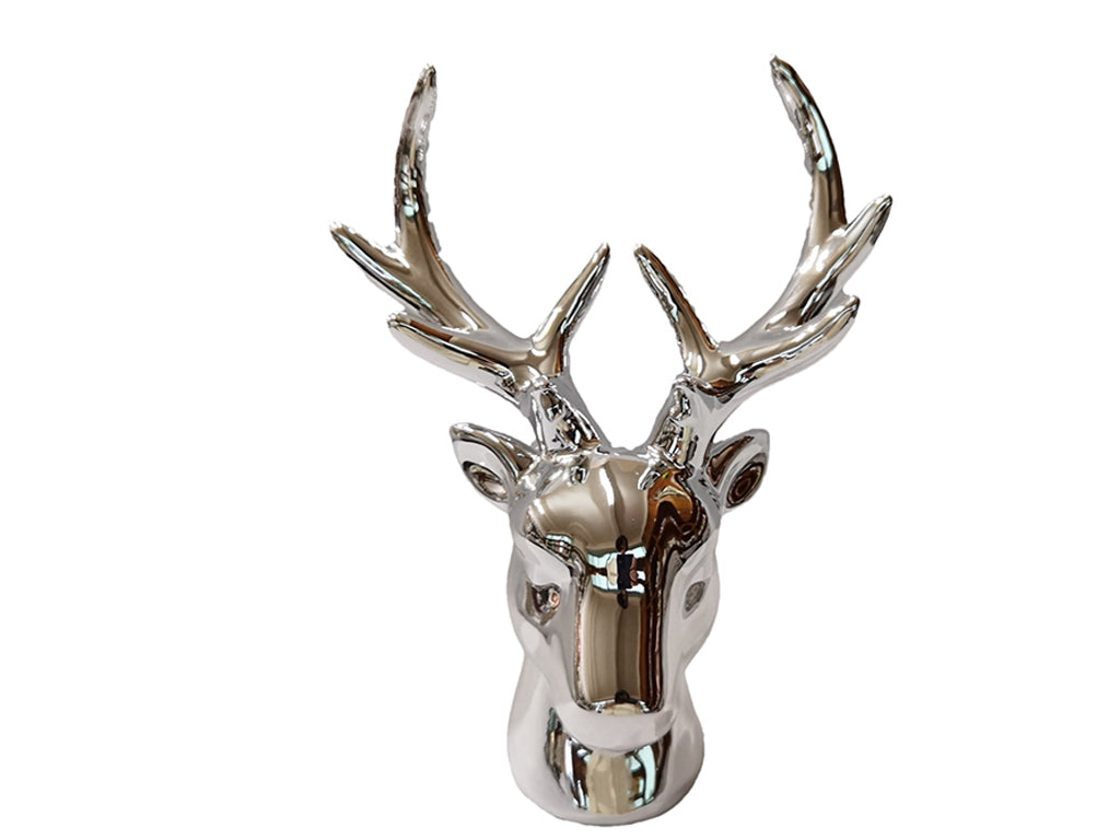 Cabeza de venado plateada